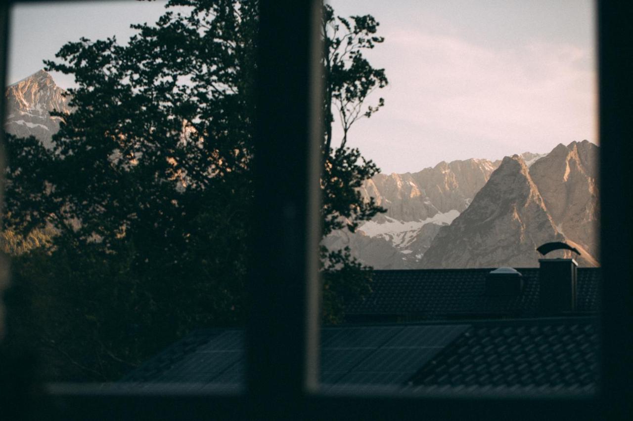 Boutique Chalets Alpi - Private Sauna & Cinema Garmisch-Partenkirchen Exterior foto